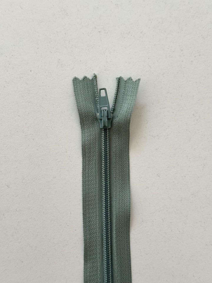 18cm Fermuar Koyu Çağla Yeşili