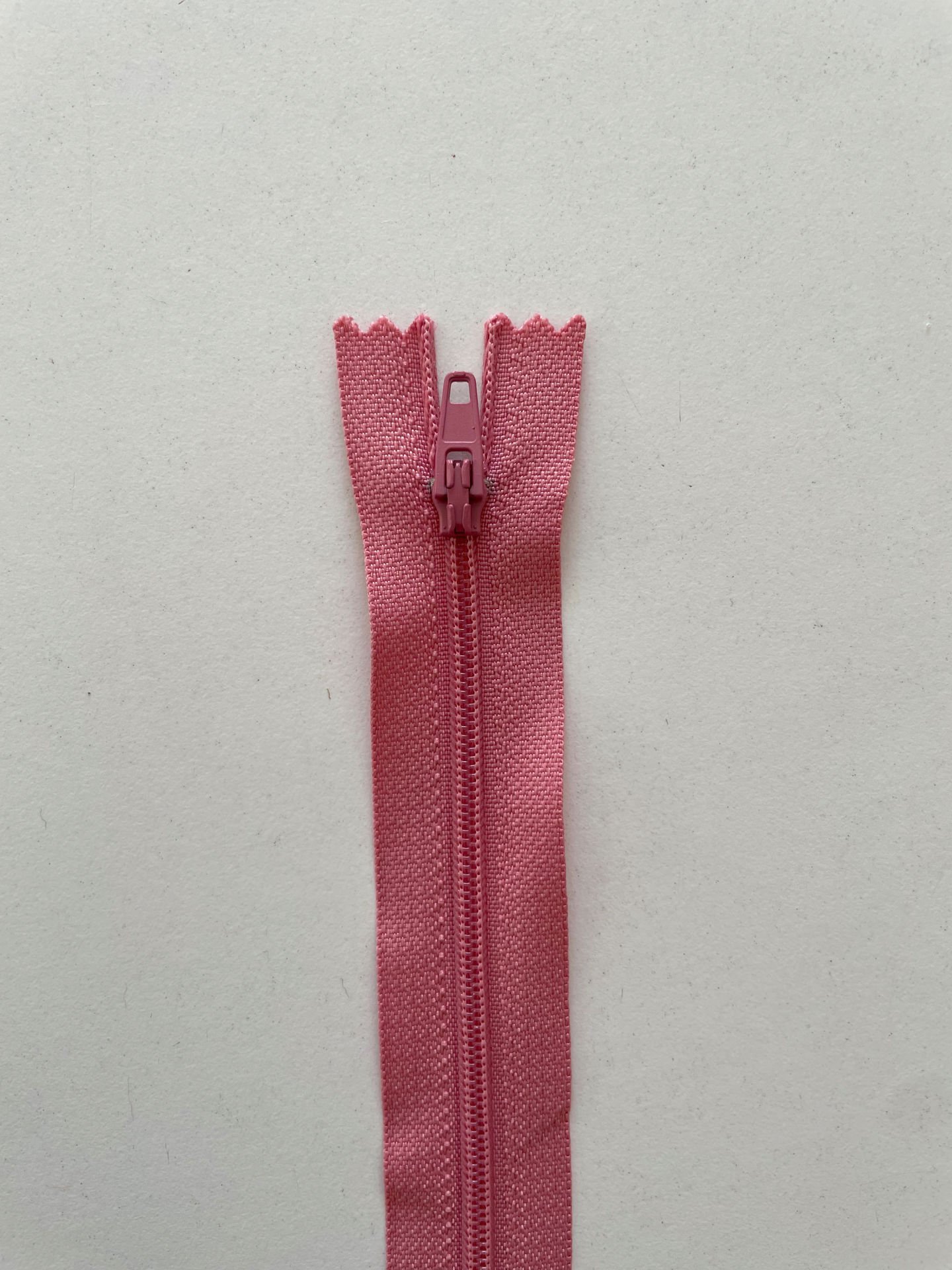 40cm Fermuar Koyu Pembe