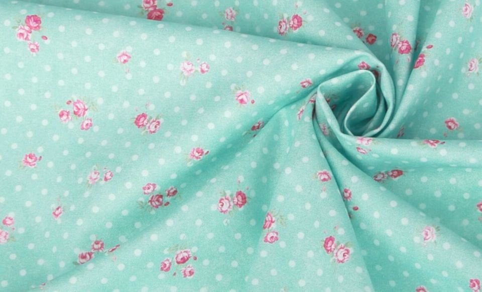 Pastela Puantiyeli Güllü Kumaş -Mint- (yarım metre)