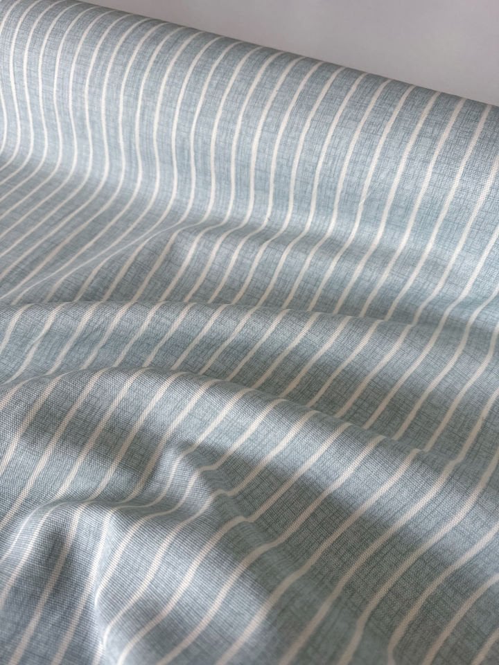 Buz Mavi Çizgiler Pamuk Keten (Yarım Metre)