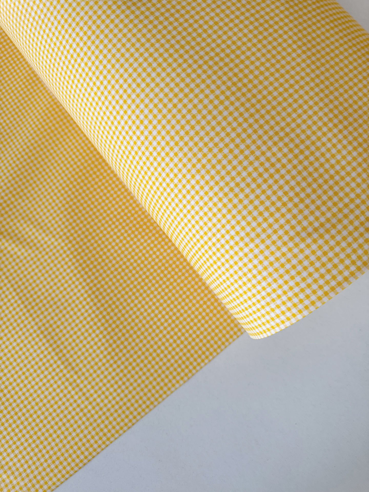 Sarı Pötikare Poplin Kumaş (Yarım Metre)