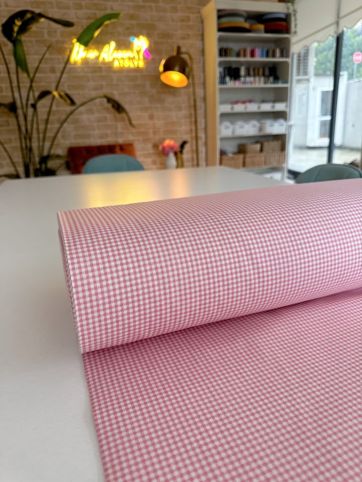 Pudra Pembe Pötikare Poplin Kumaş (Yarım Metre)