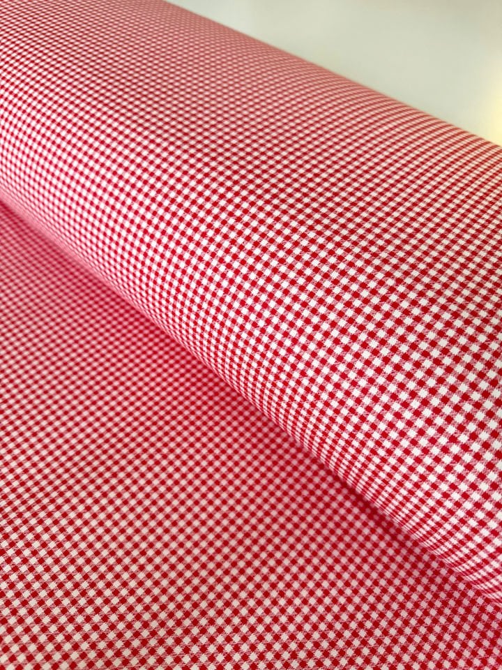 Kırmızı Pötikare Poplin Kumaş (Yarım Metre)