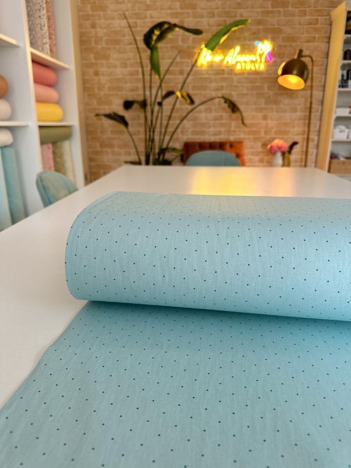 Minik Puantiye Mint Poplin Kumaş (Yarım Metre)