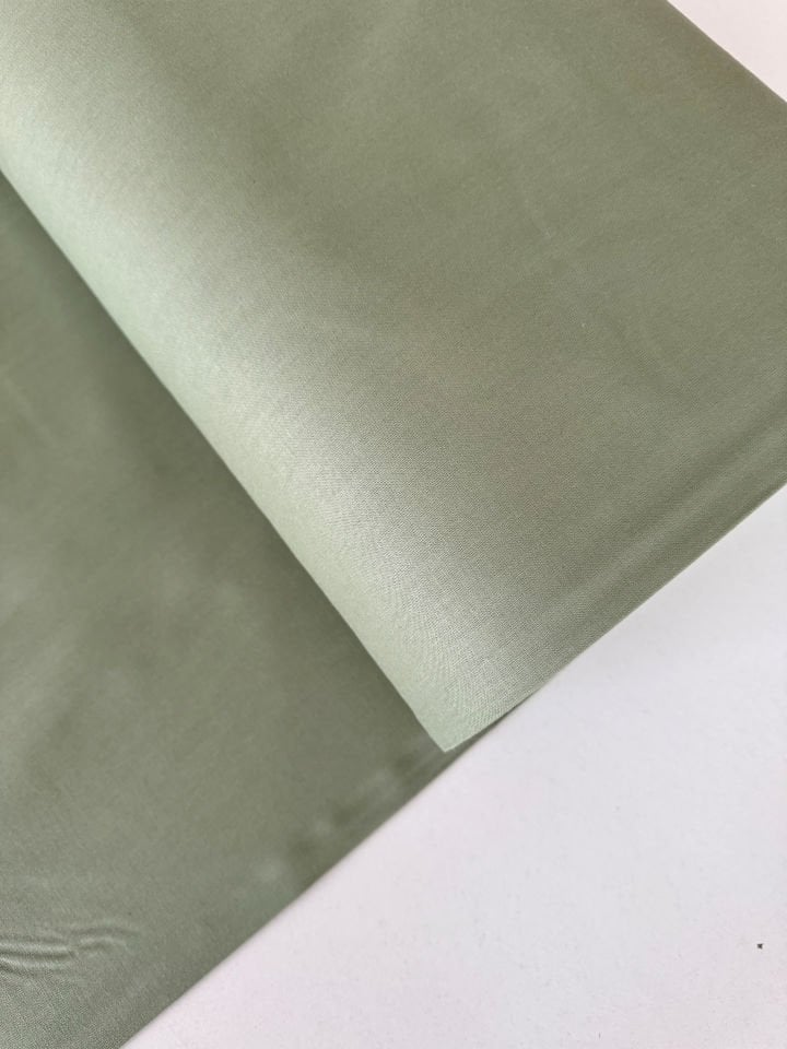 Pastel Yaprak Yeşili Poplin Kumaş (Yarım Metre)