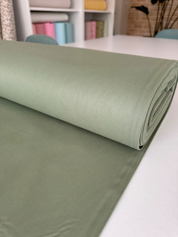 Pastel Yaprak Yeşili Poplin Kumaş (Yarım Metre)