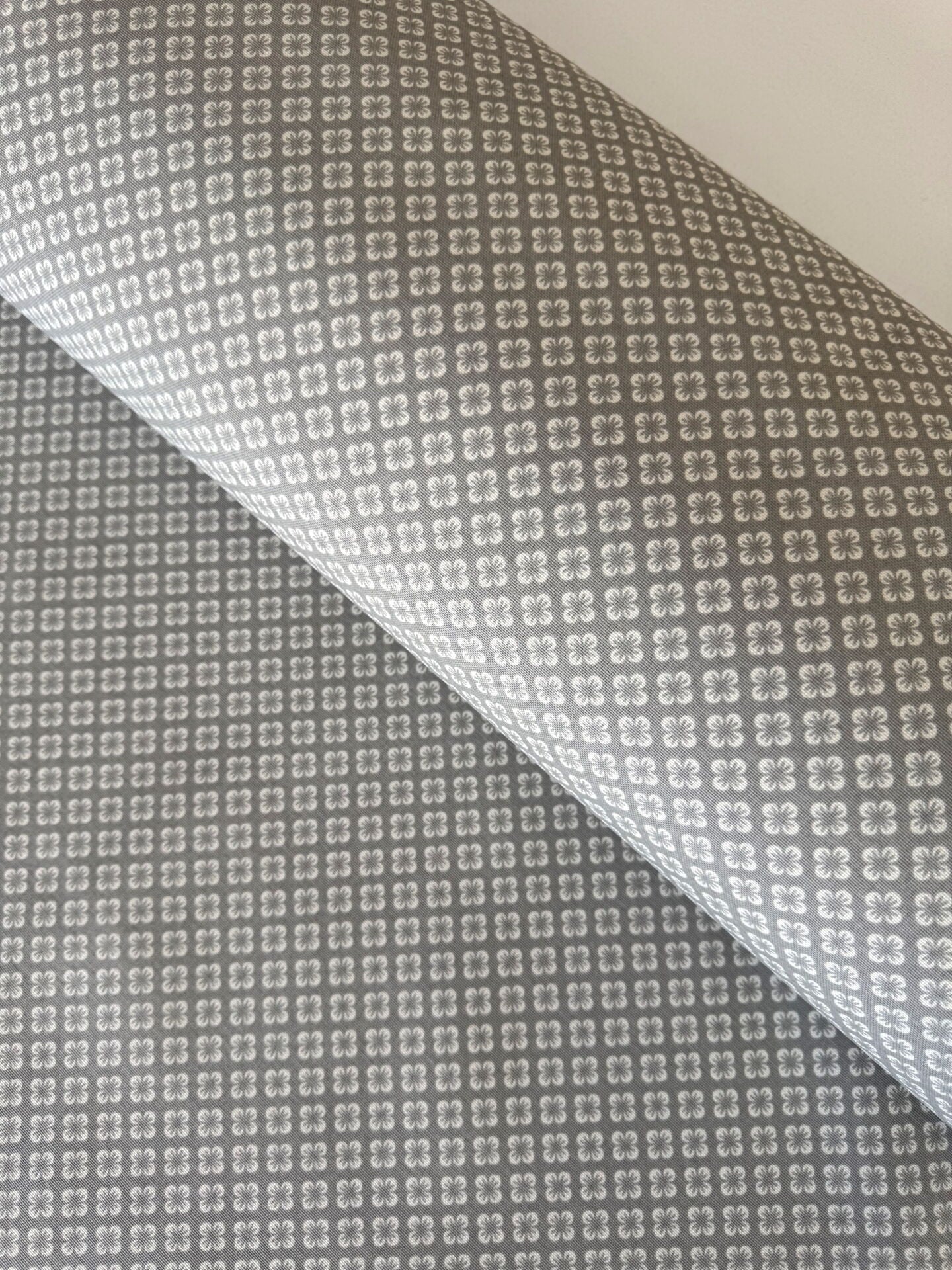 Gri Yonca Duck Kumaş (Yarım Metre)