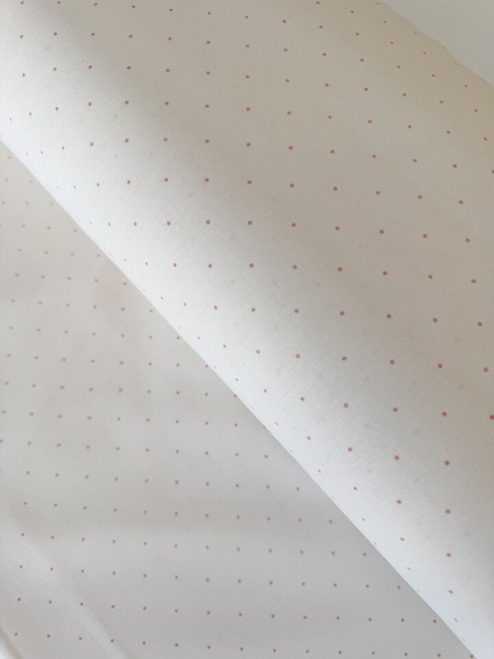 Pudra pembe Puantiye Poplin Kumaş (Yarım Metre)