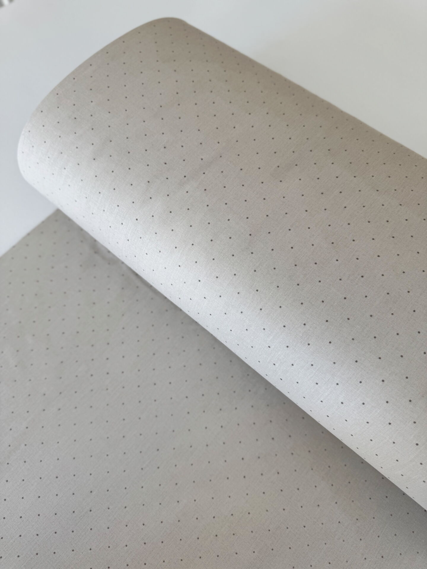 Taş Puantiye Poplin Kumaş (Yarım Metre)