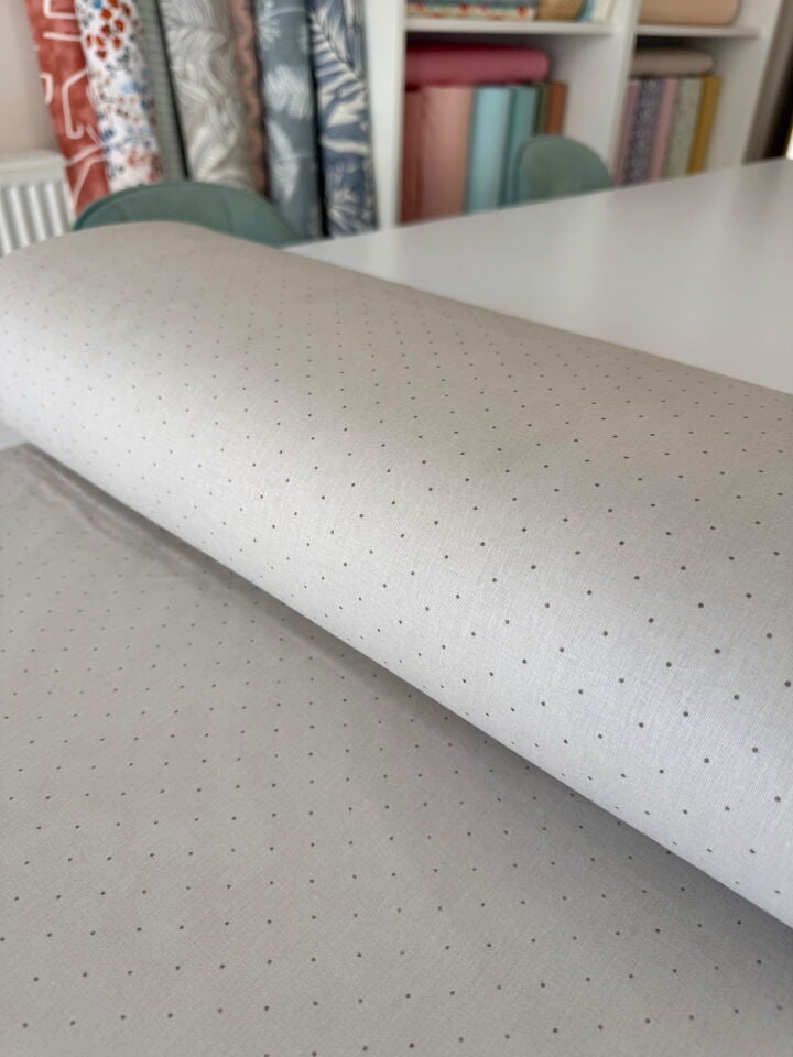 Taş Puantiye Poplin Kumaş (Yarım Metre)