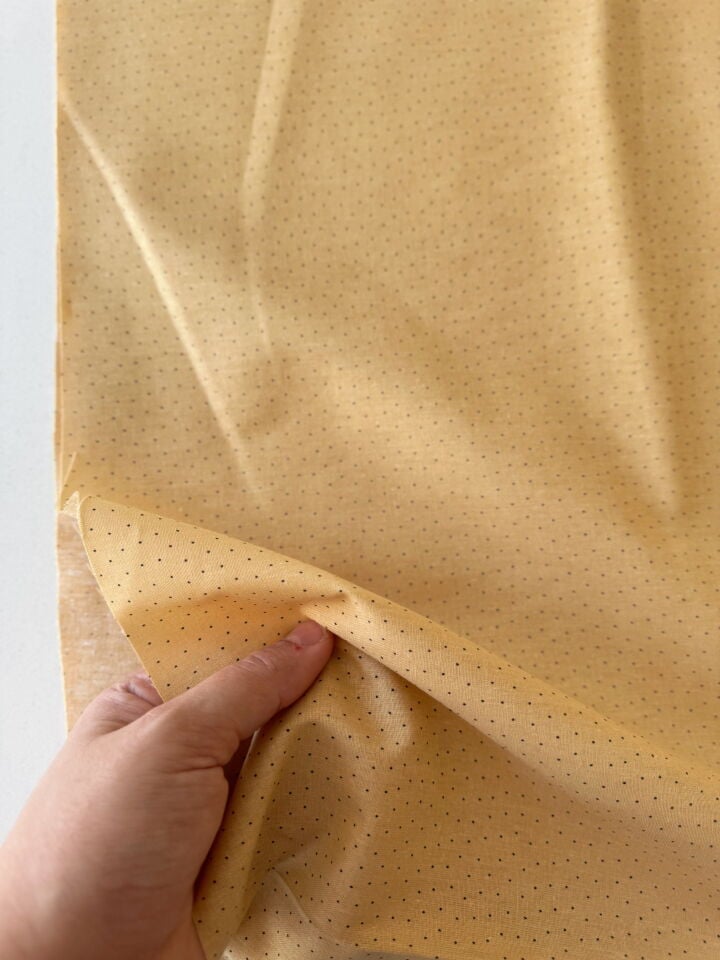 Mini Puantiye Hardal Poplin Kumaş (Yarım Metre)