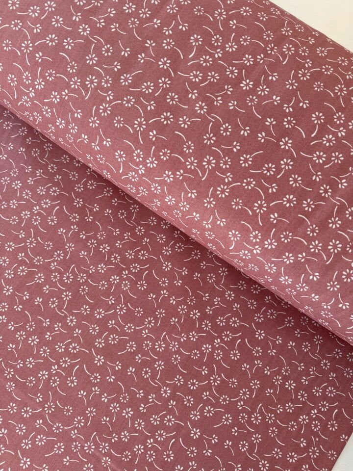 Gül Kurusu Çıtır Çiçek Poplin Kumaş (Yarım Metre)