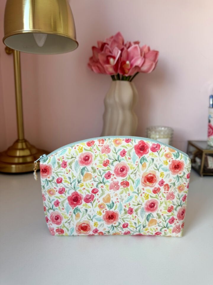 Oval Makyaj Çantası