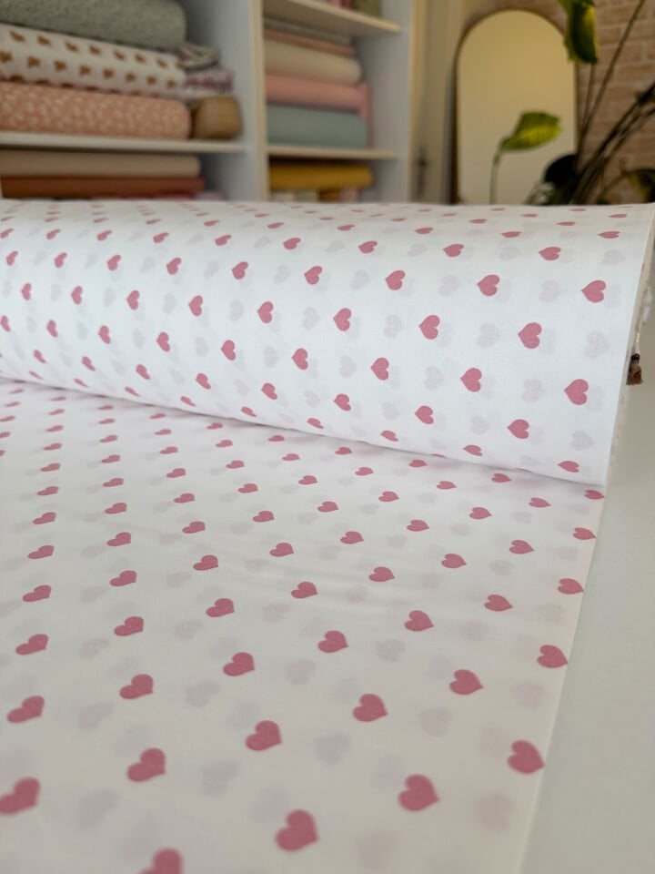 Pembe Kalpler Poplin Kumaş (Yarım Metre)