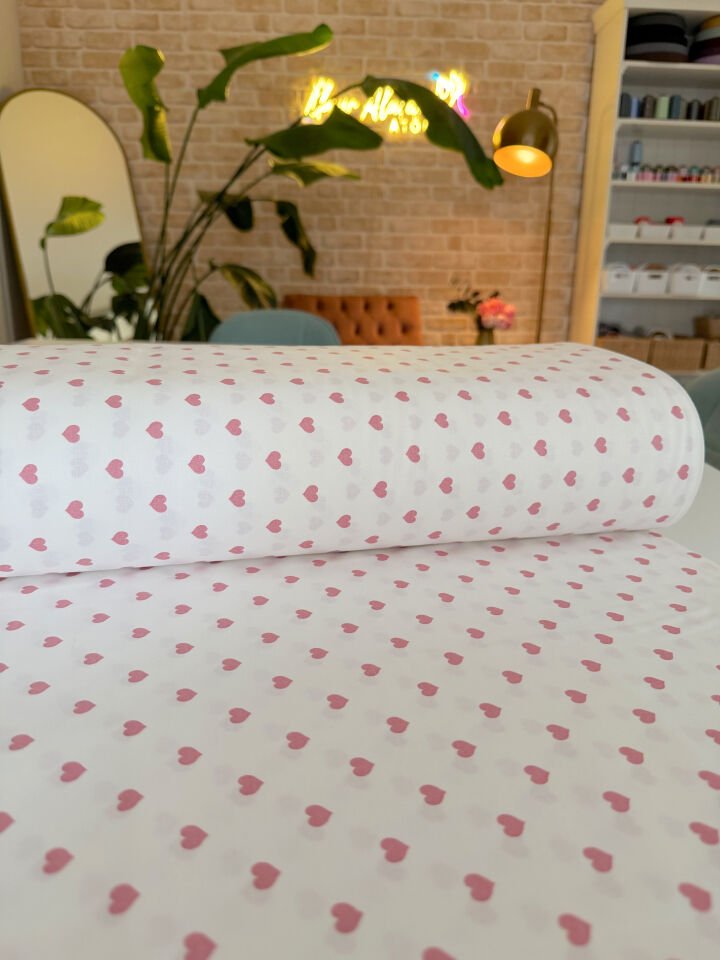 Pembe Kalpler Poplin Kumaş (Yarım Metre)