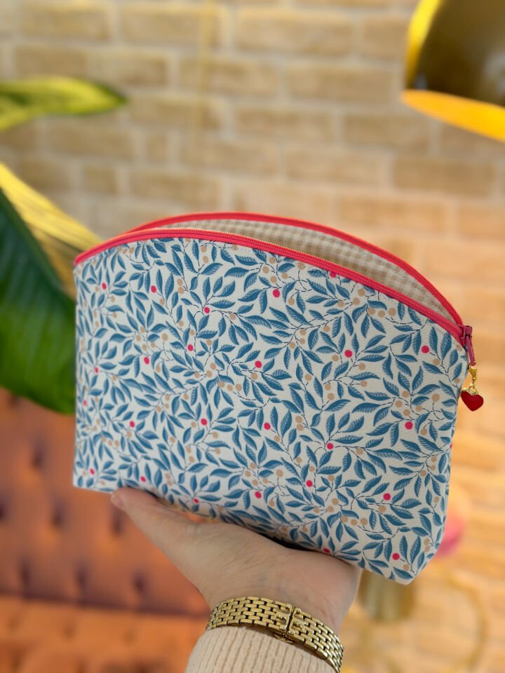 Oval Makyaj Çantası