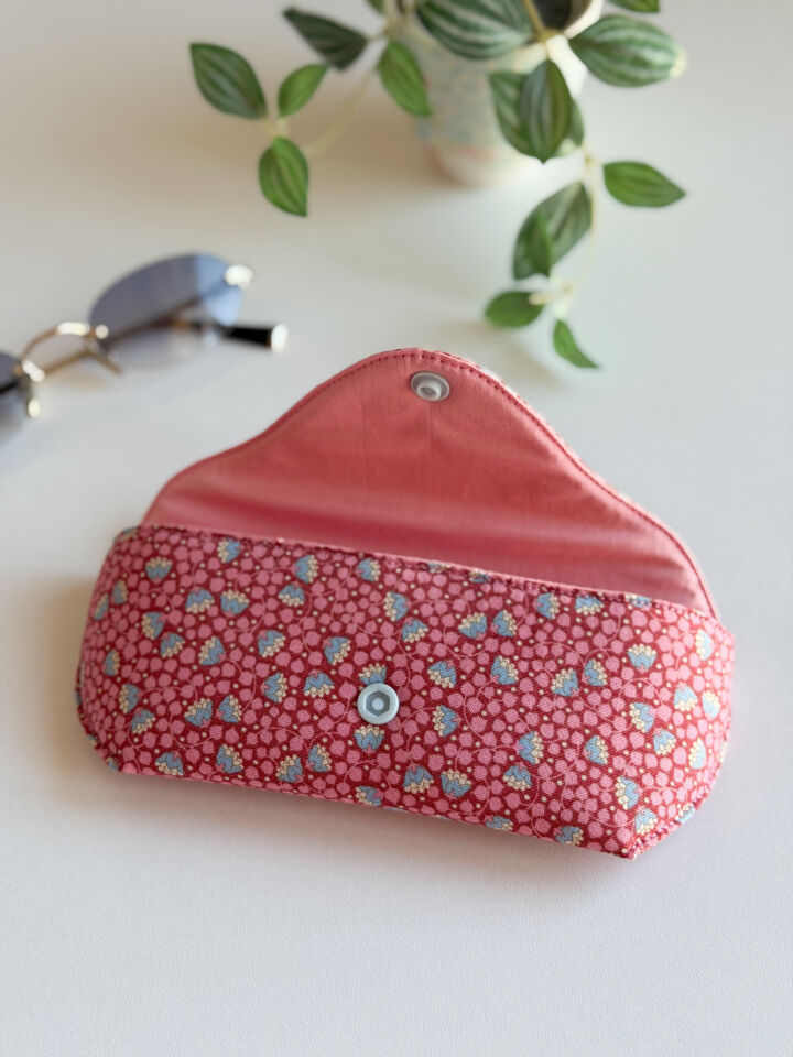 Ruby Gözlük Kılıfı