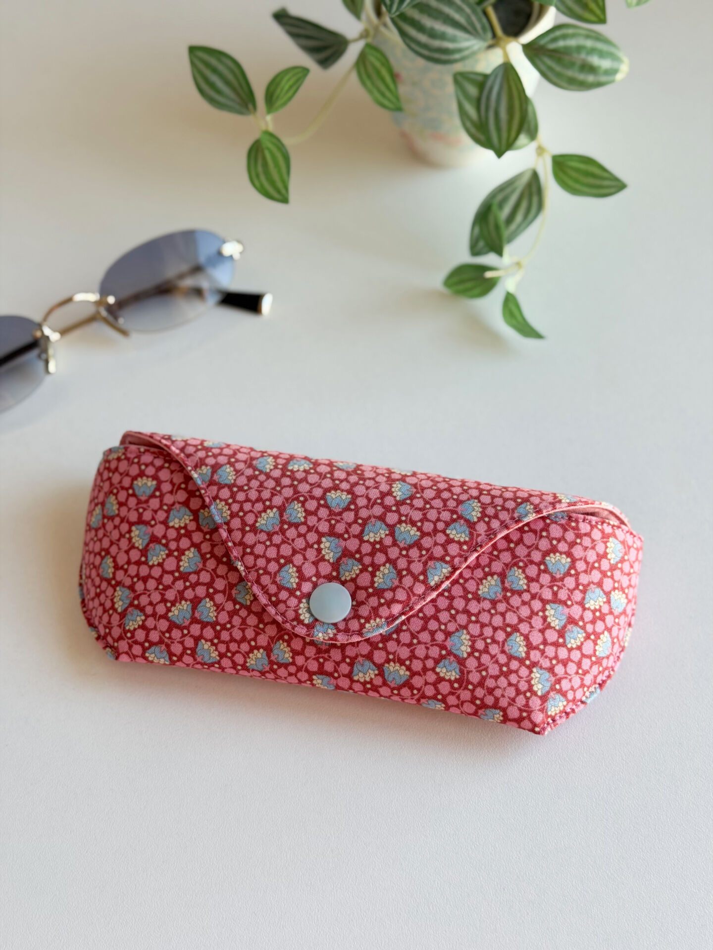 Ruby Gözlük Kılıfı