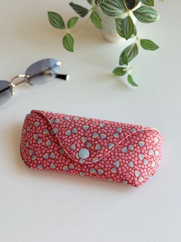 Ruby Gözlük Kılıfı